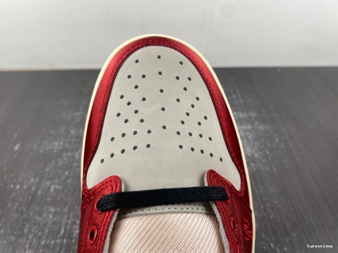 HYPE x FN0432-100 1 Jordan Trophy Away OG Air Room Low 0710